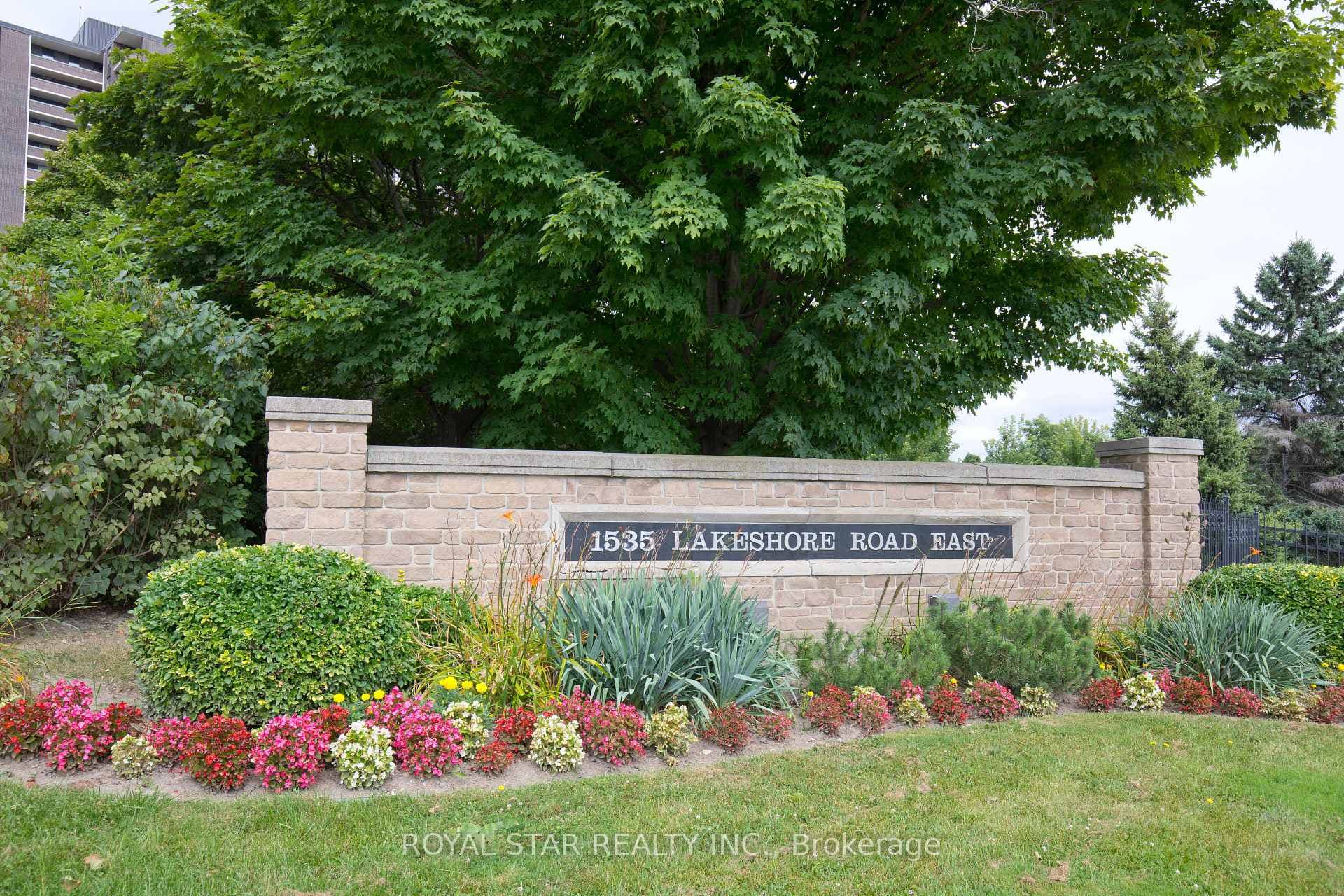 1535 Lakeshore Road Unit 1607 photo 1