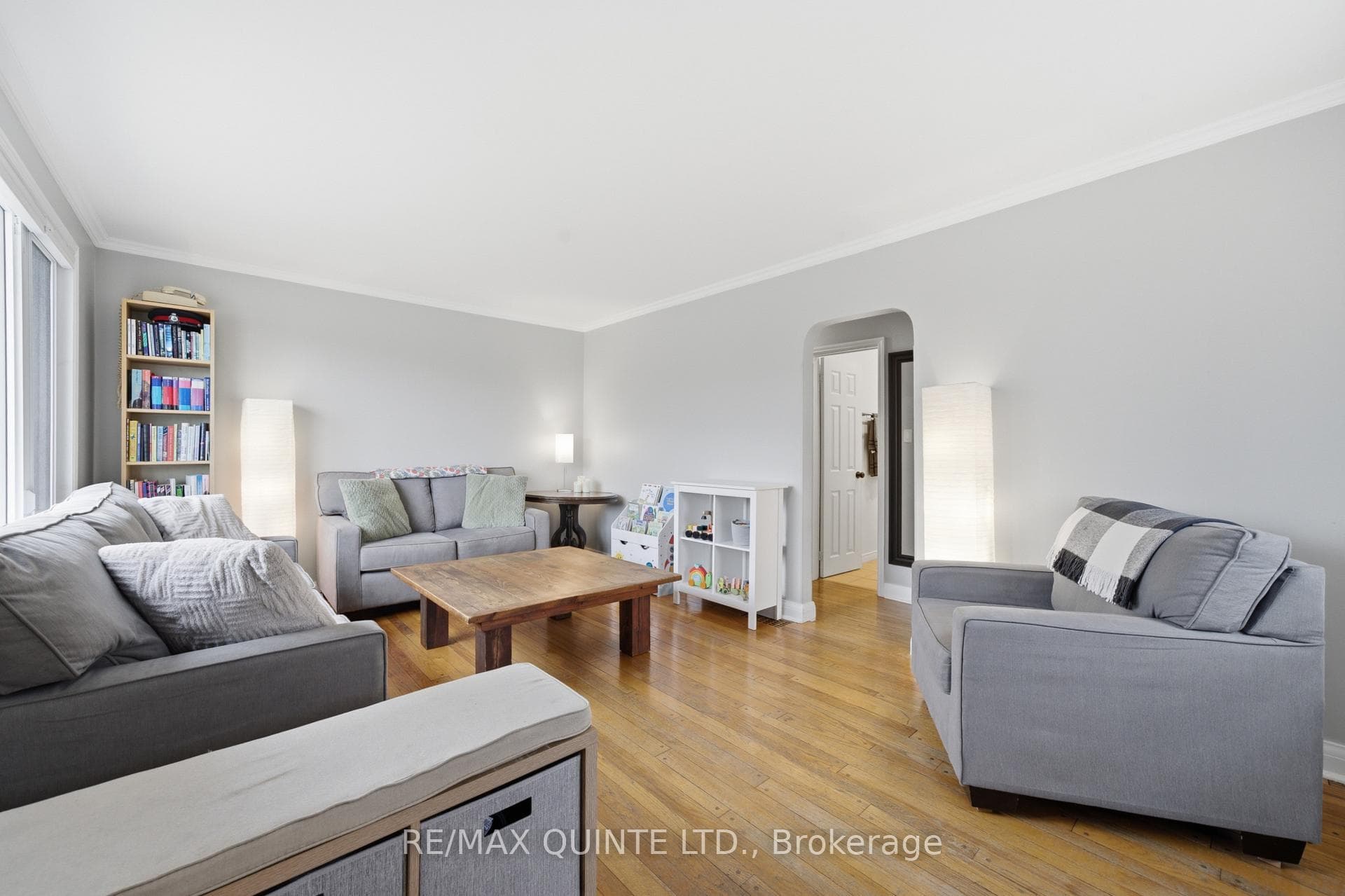 72 Campbell Street photo 17