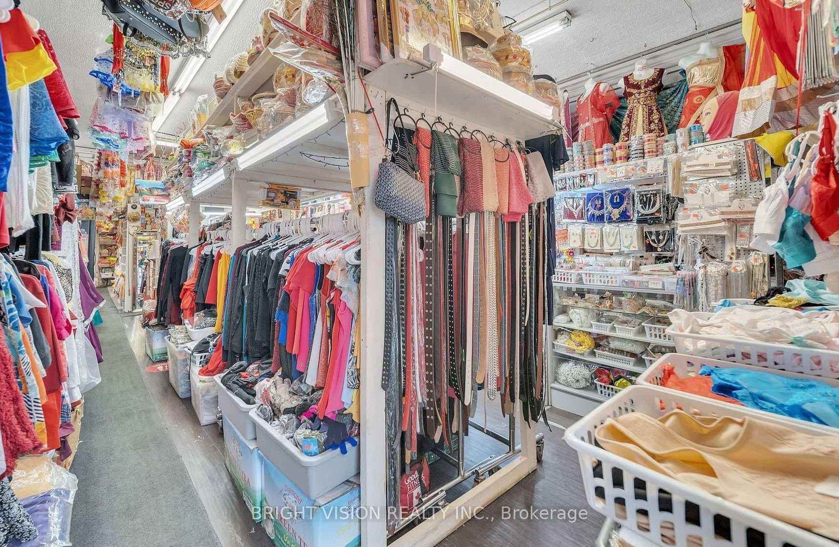 3160 Eglington Avenue Unit 8 photo 11