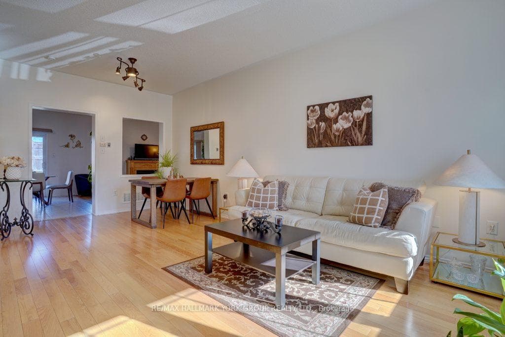 79 Muscat Crescent photo 7
