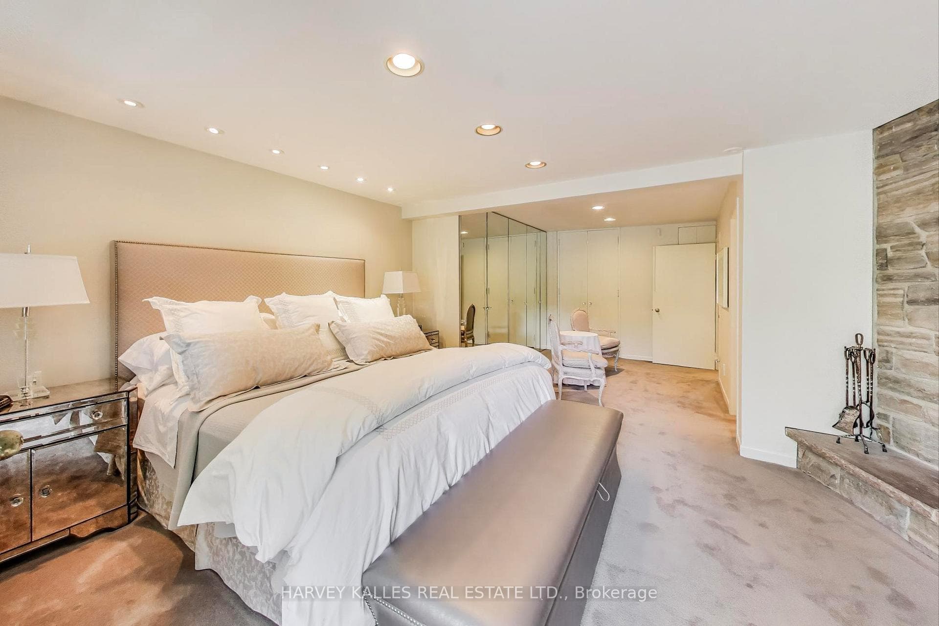 103 Vesta Drive photo 24