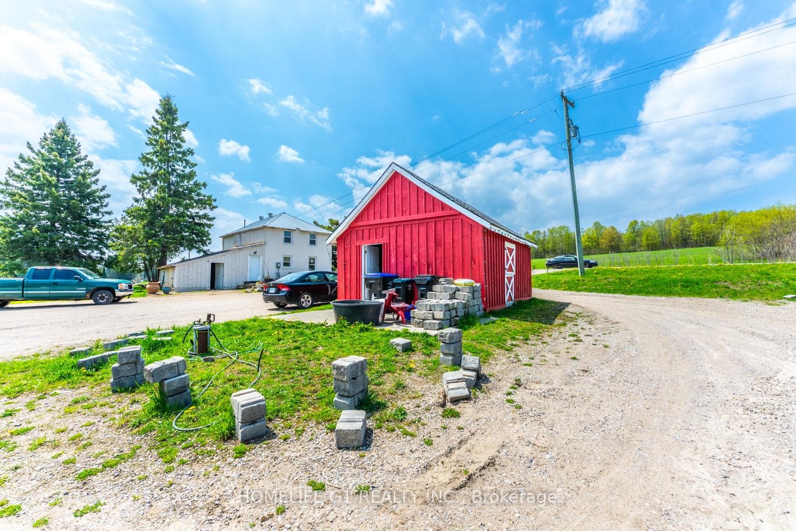 4357 Penetanguishene Road photo 2