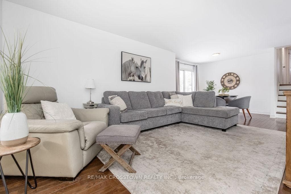6 Deerpark Drive photo 24
