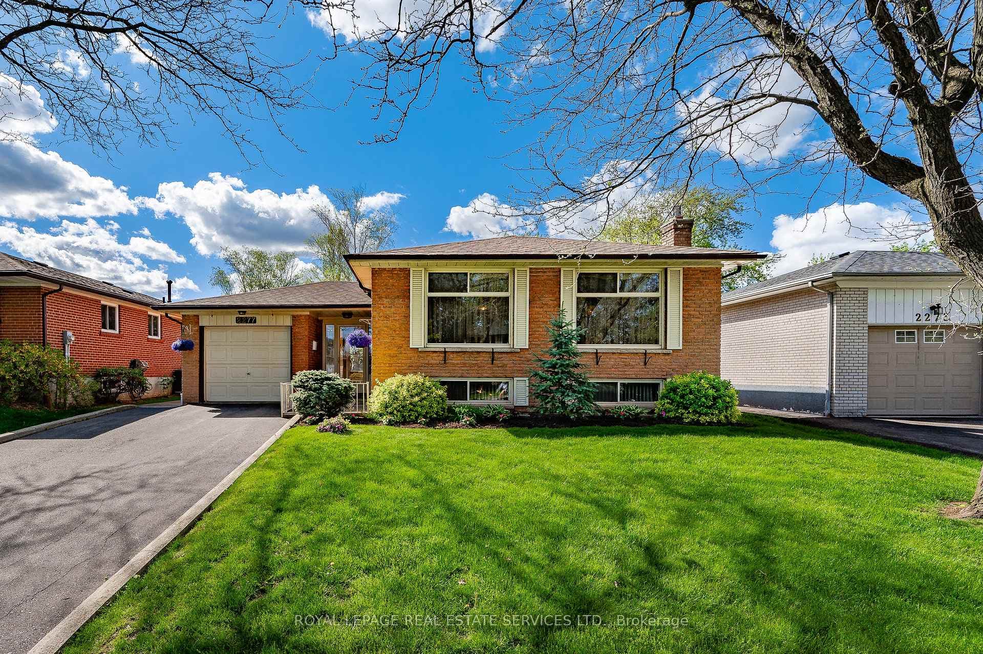 2277 Wyandotte Drive photo 4