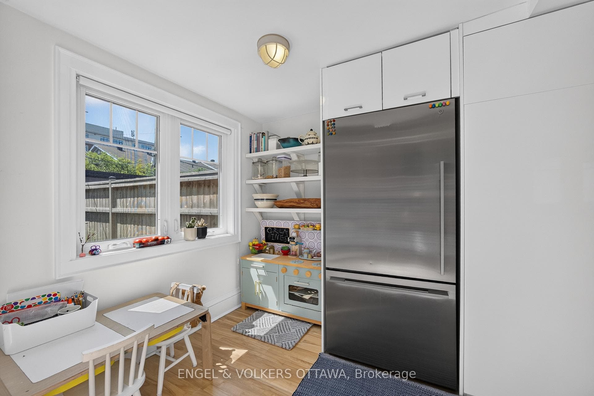 174 Hickory Street photo 23