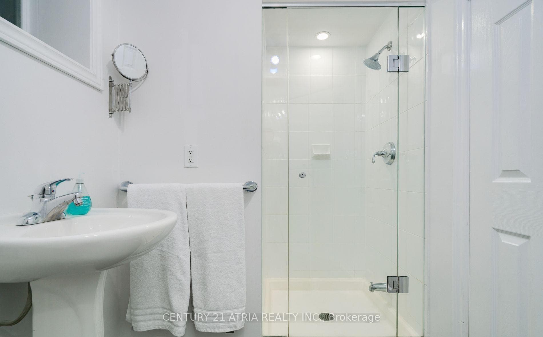 16 Palomino Crescent photo 21