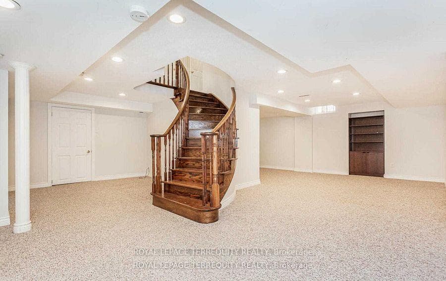 5370 Ruperts Gate Drive photo 32
