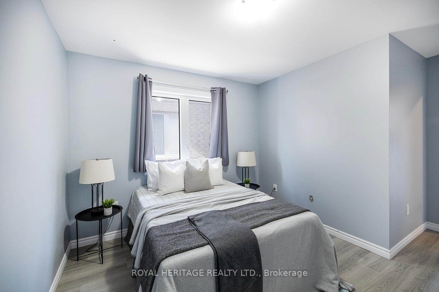 11 Glenhaven Court photo 23