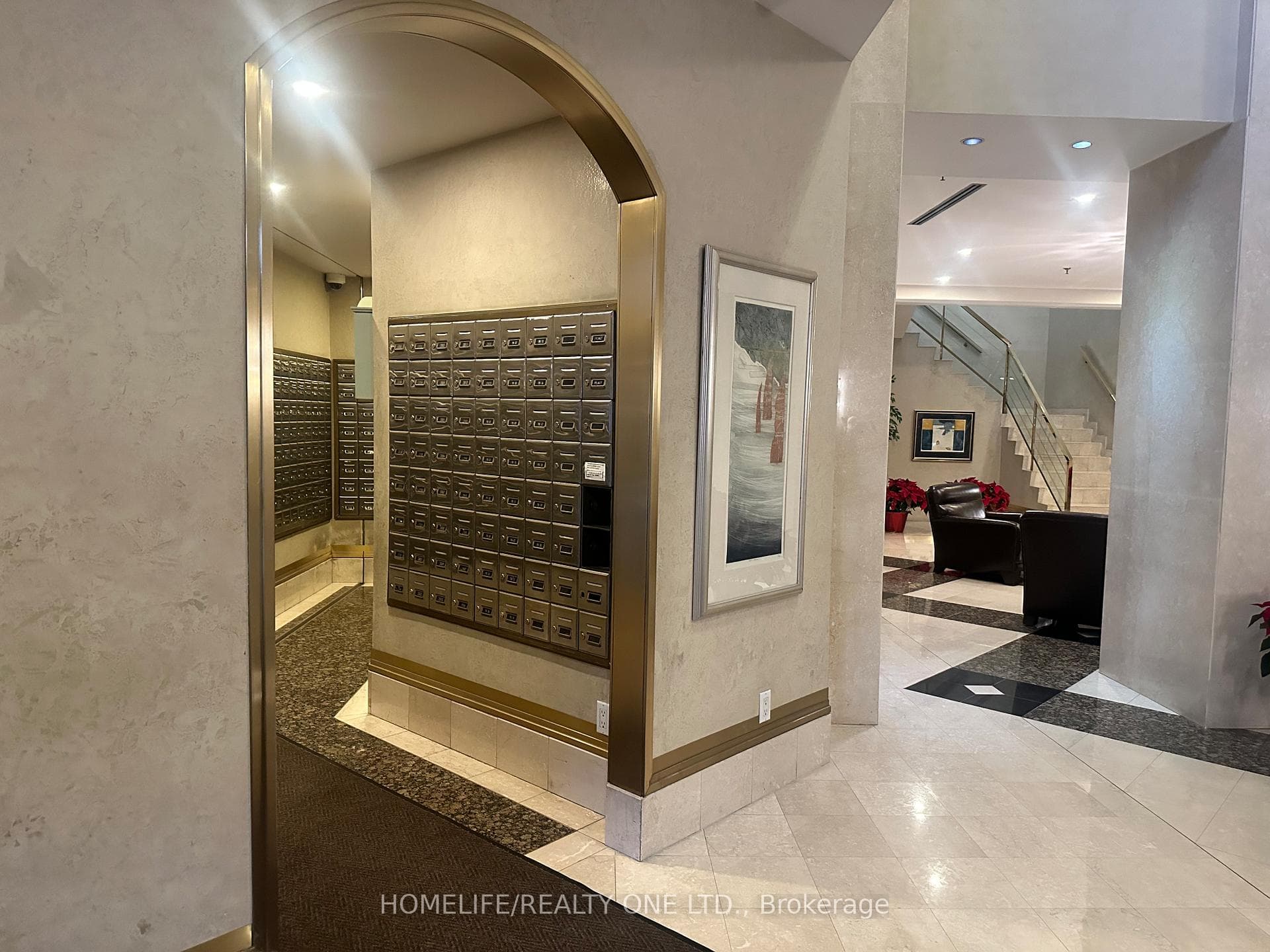 88 Corporate Drive Unit 2009 photo 6