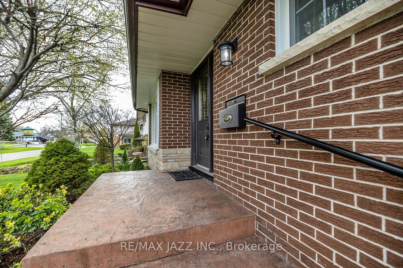 422 Glenalan Avenue photo 5
