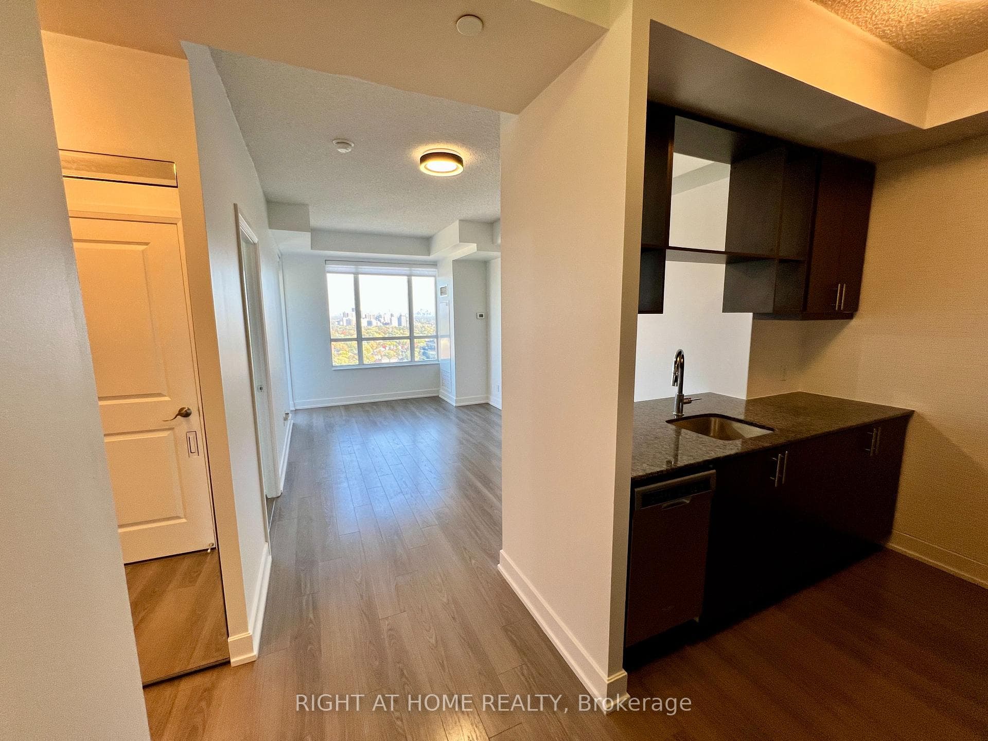 2 Eva Road Unit 2726 photo 9