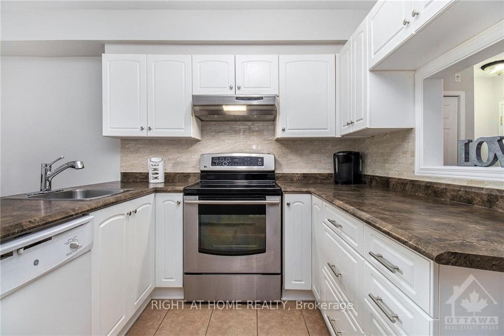 2086 VALIN Street Unit 1 photo 10