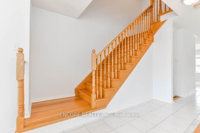 1006 Bur Oak Avenue photo 11
