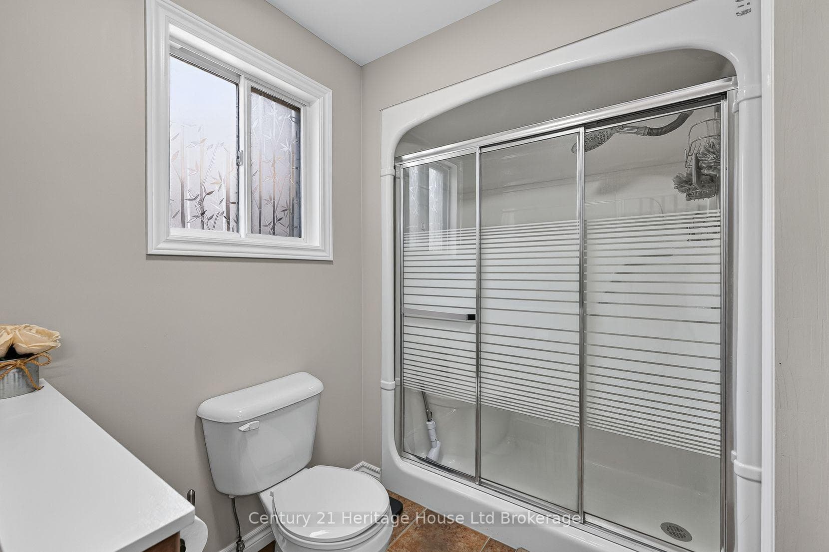 119 Southview Court photo 15