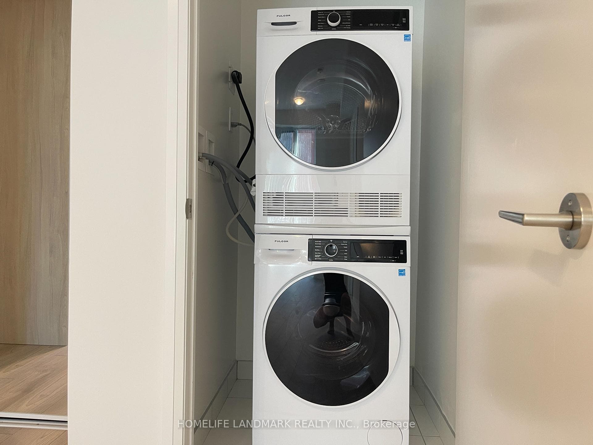 400 King Street Unit 604 photo 8