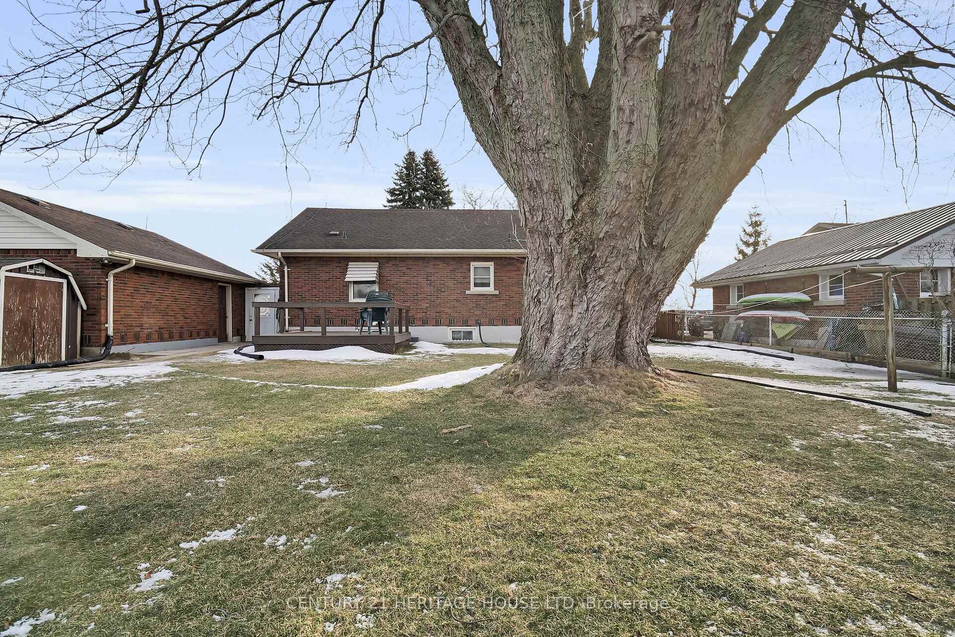 8835 Plank Road photo 28