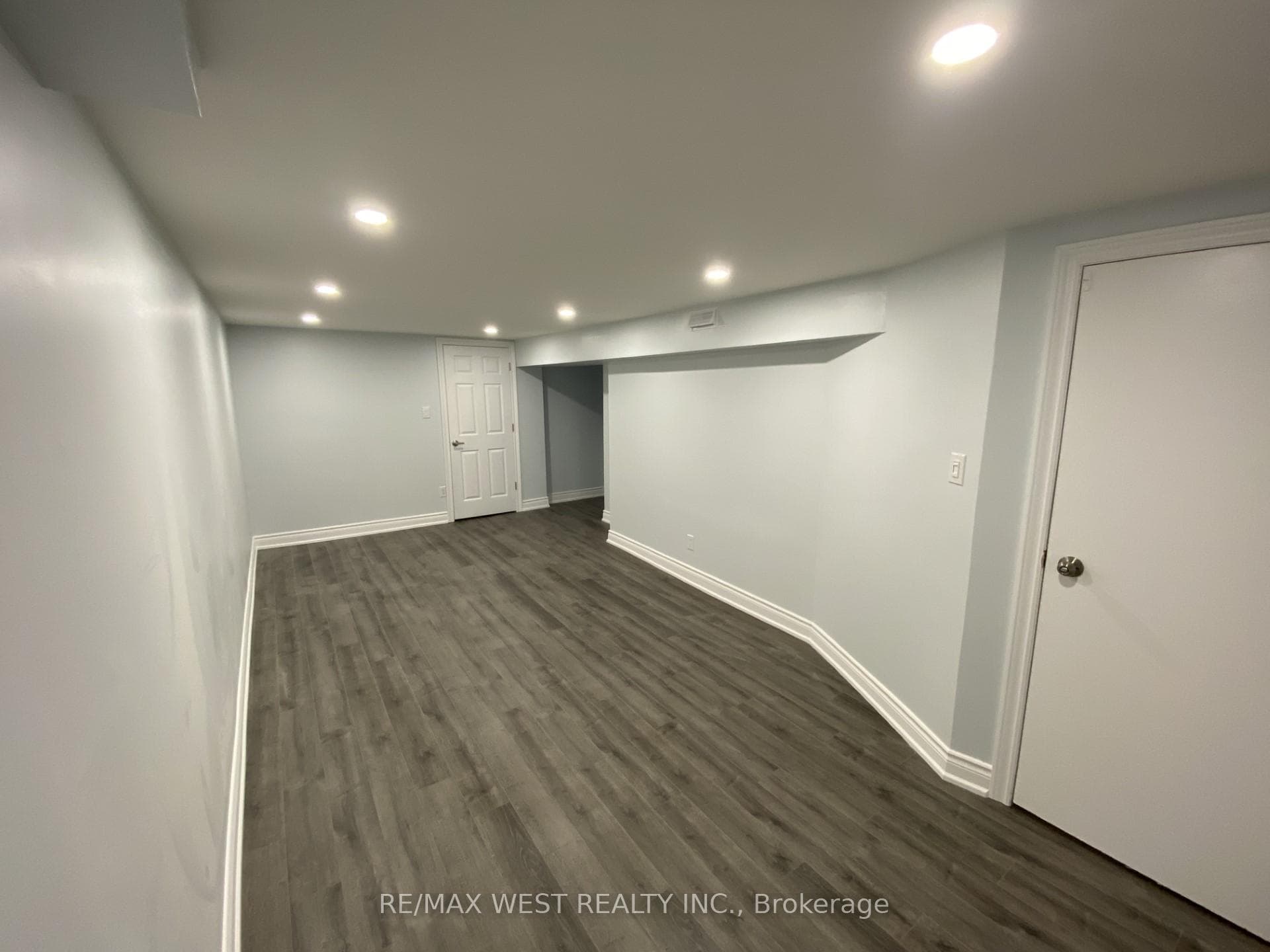 182 Septonne Avenue photo 16
