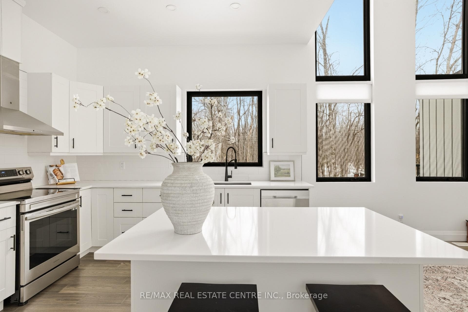 3441 Louis Lane photo 7