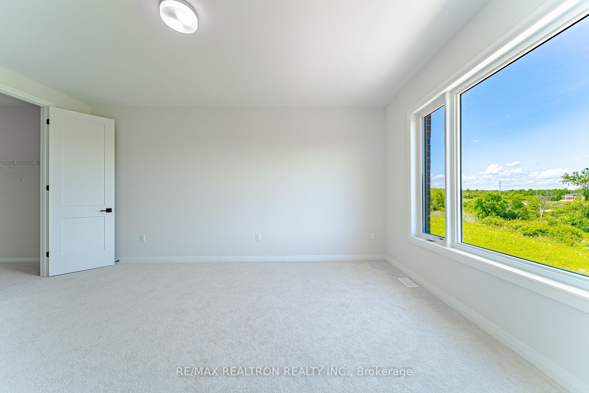 41 John McCrae Street photo 26