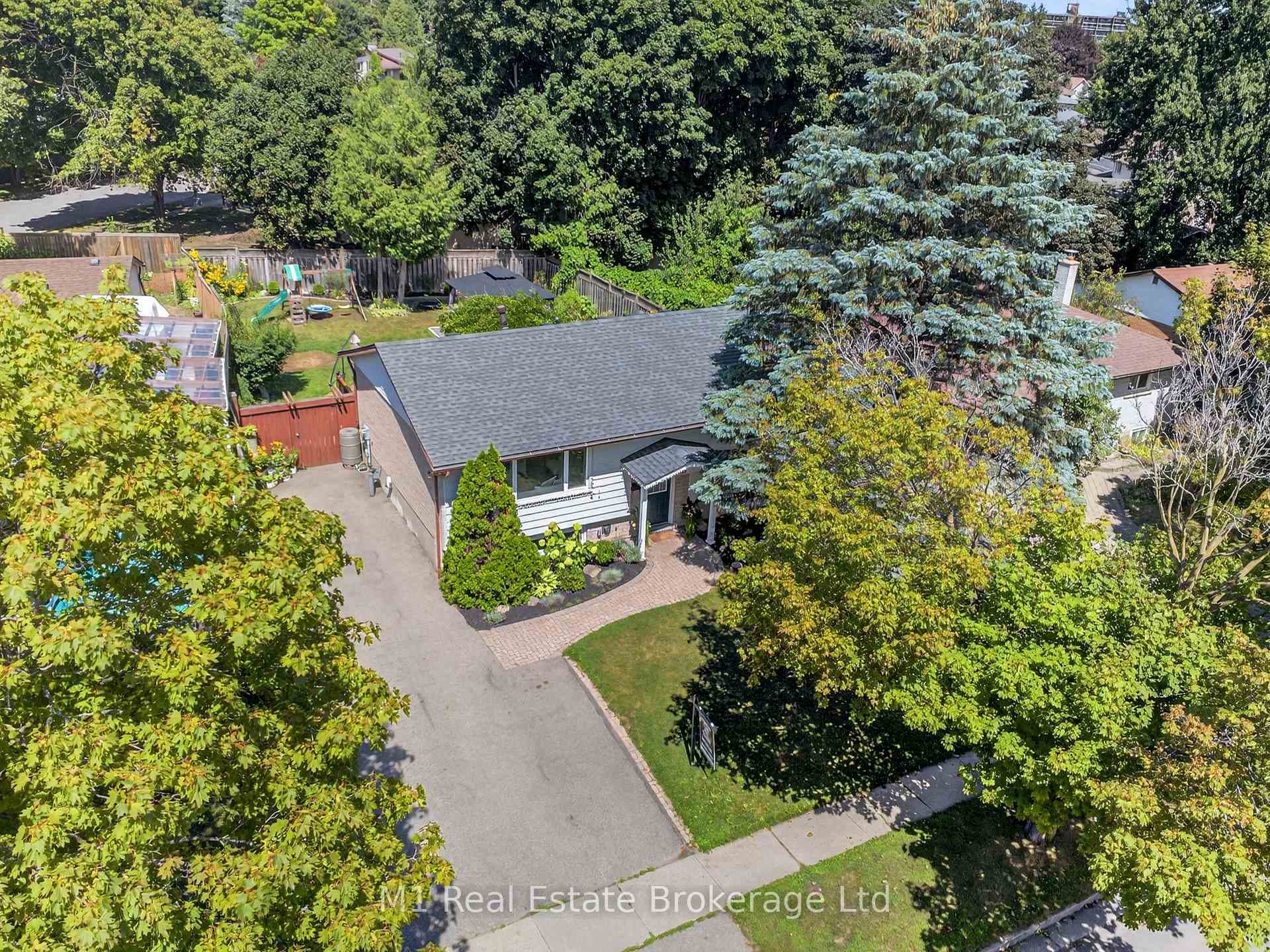 91 Rhonda Road photo 32