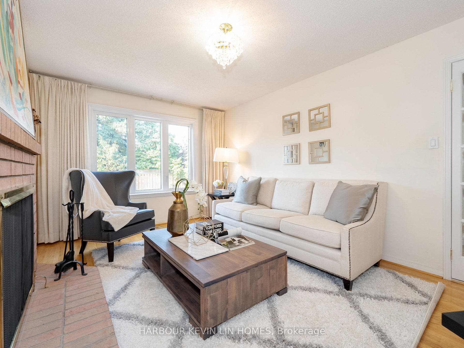 364 Valleymede Drive photo 19