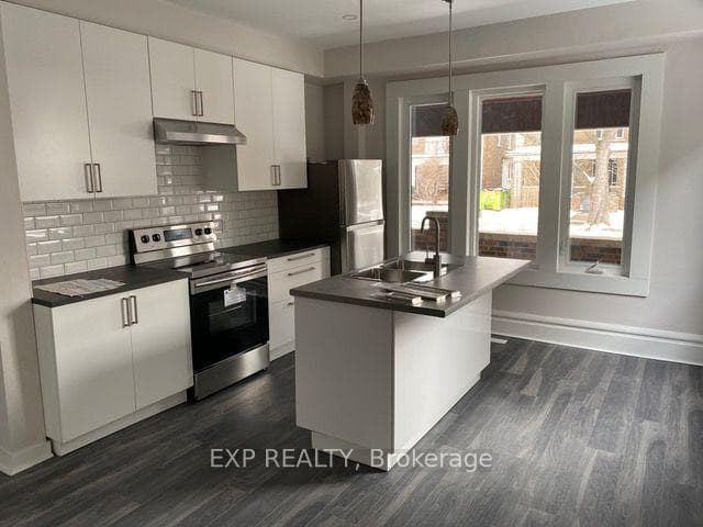 70 Proctor Boulevard Unit Main photo 8
