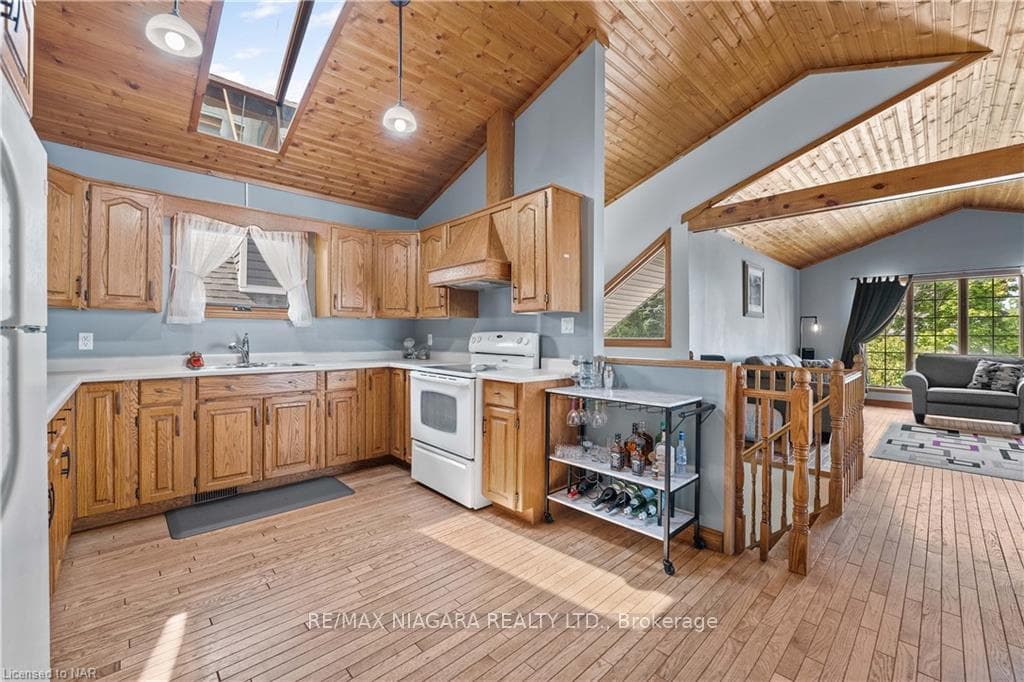 126 MARGERY Road photo 11