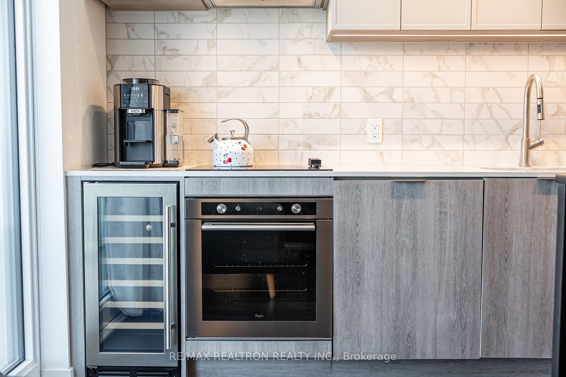 2020 Bathurst Street Unit 1215 photo 10