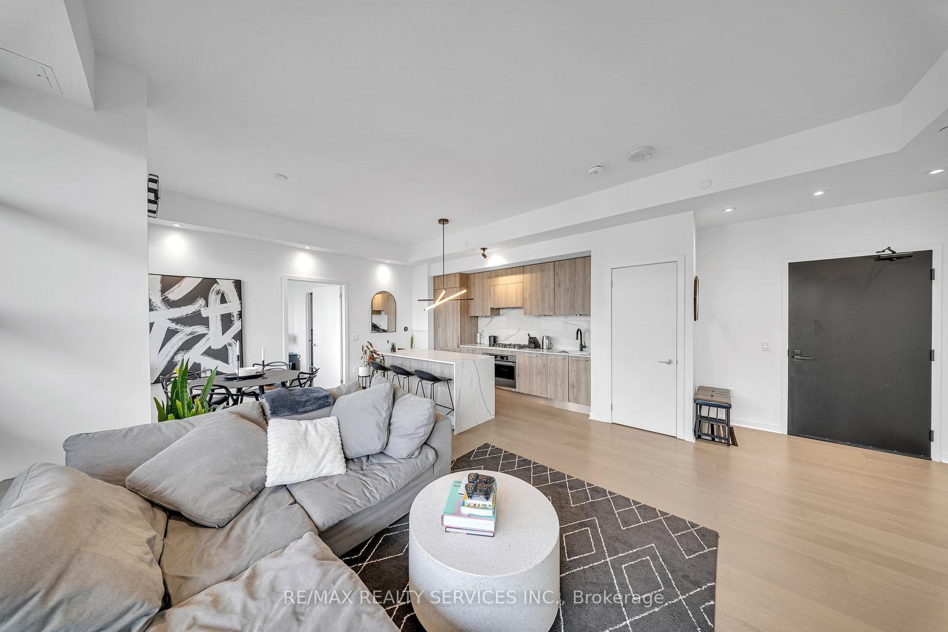 501 Adelaide Street Unit 1404 photo 35