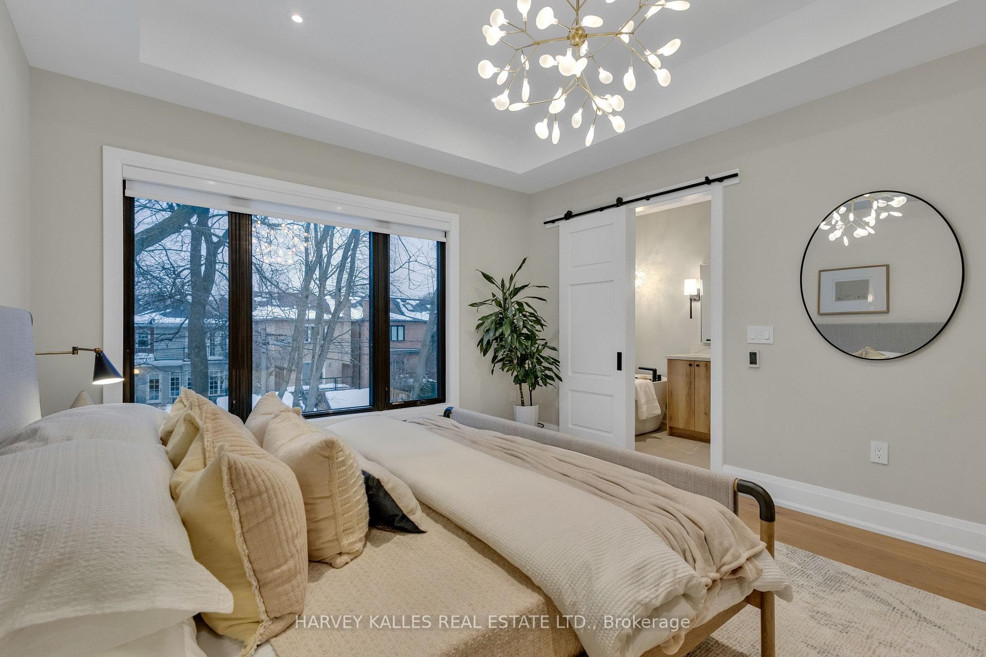72 Castlefield Avenue photo 25