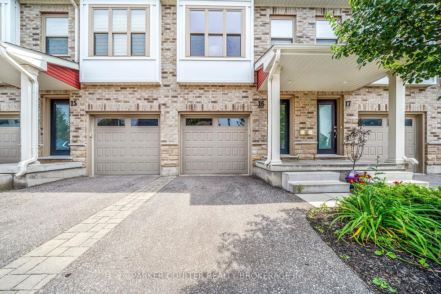 1 Leggott Avenue Unit 16 photo 2