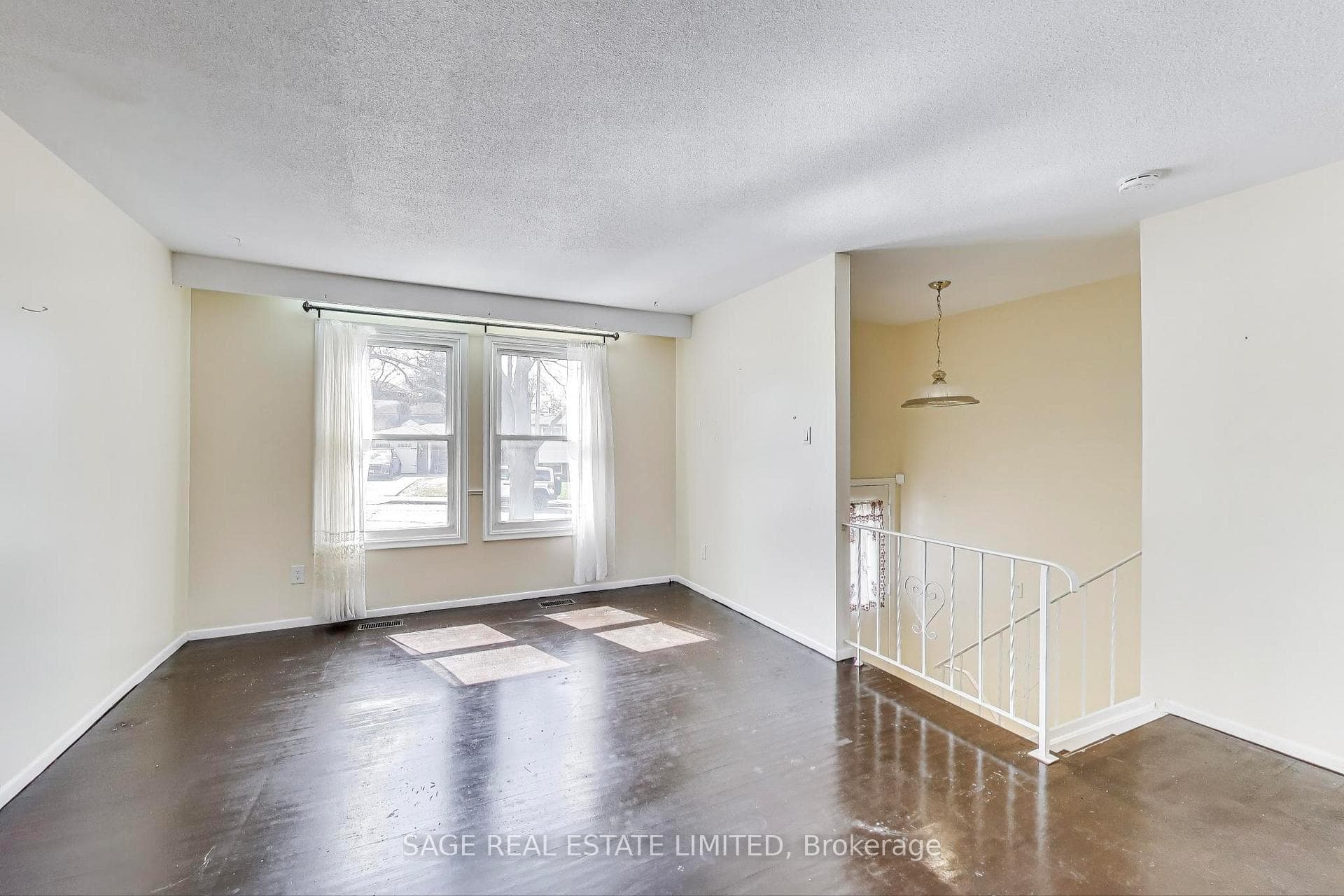 72 Glenvale Drive photo 5