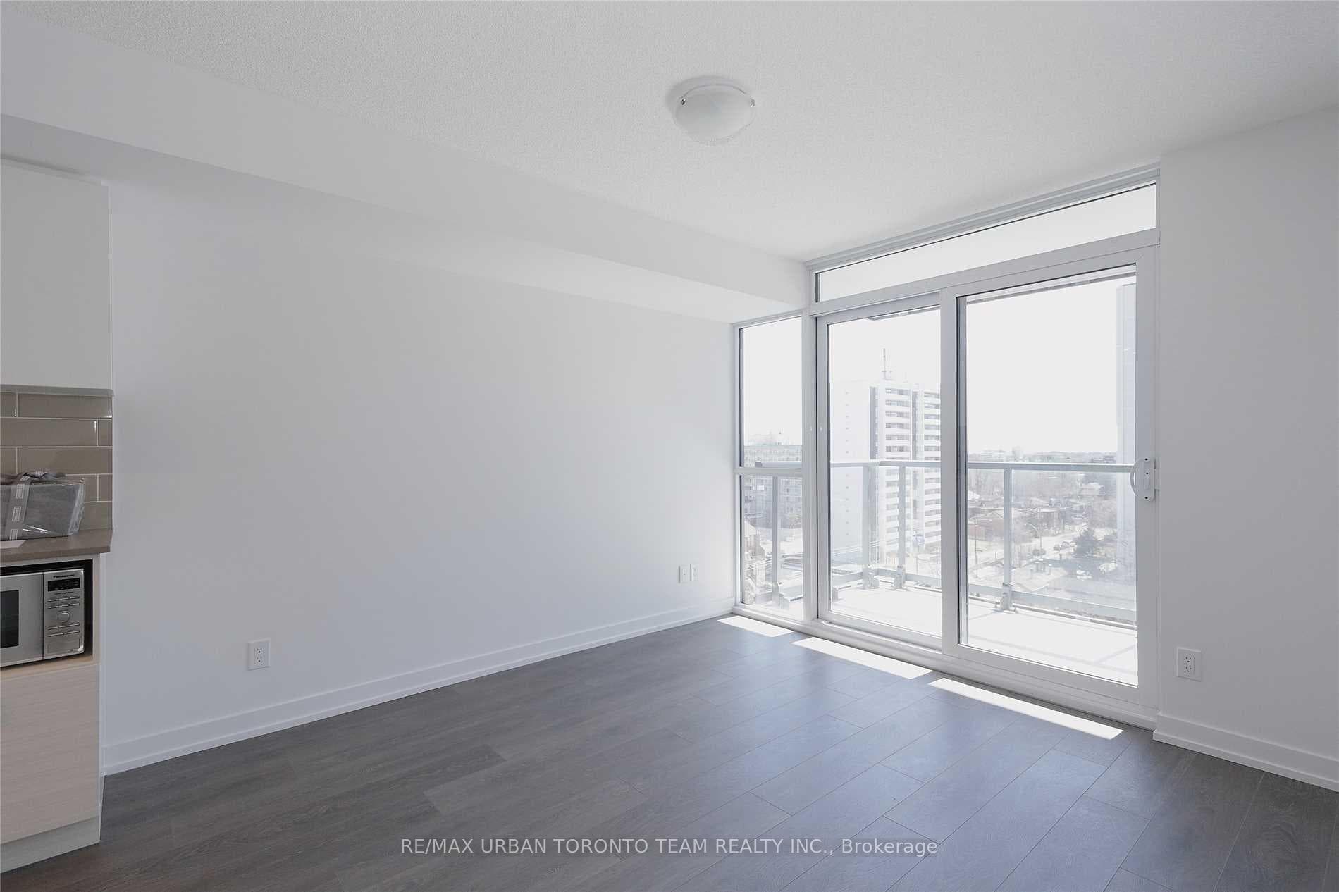 125 Redpath Avenue Unit 502 photo 7