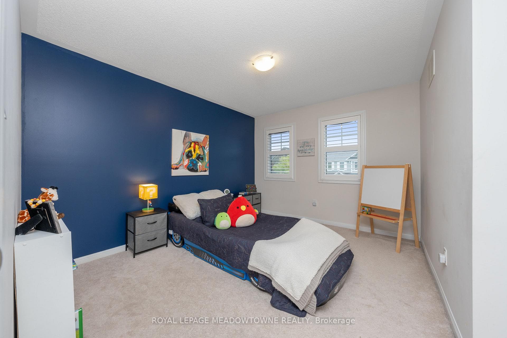 8 Seafair Crescent photo 27