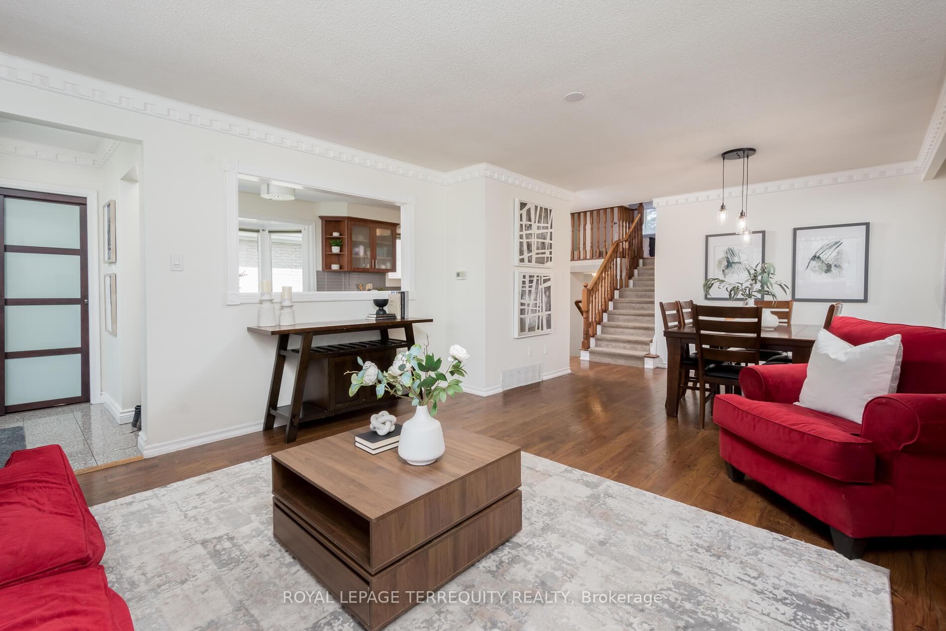 45 Tivoli Court photo 8
