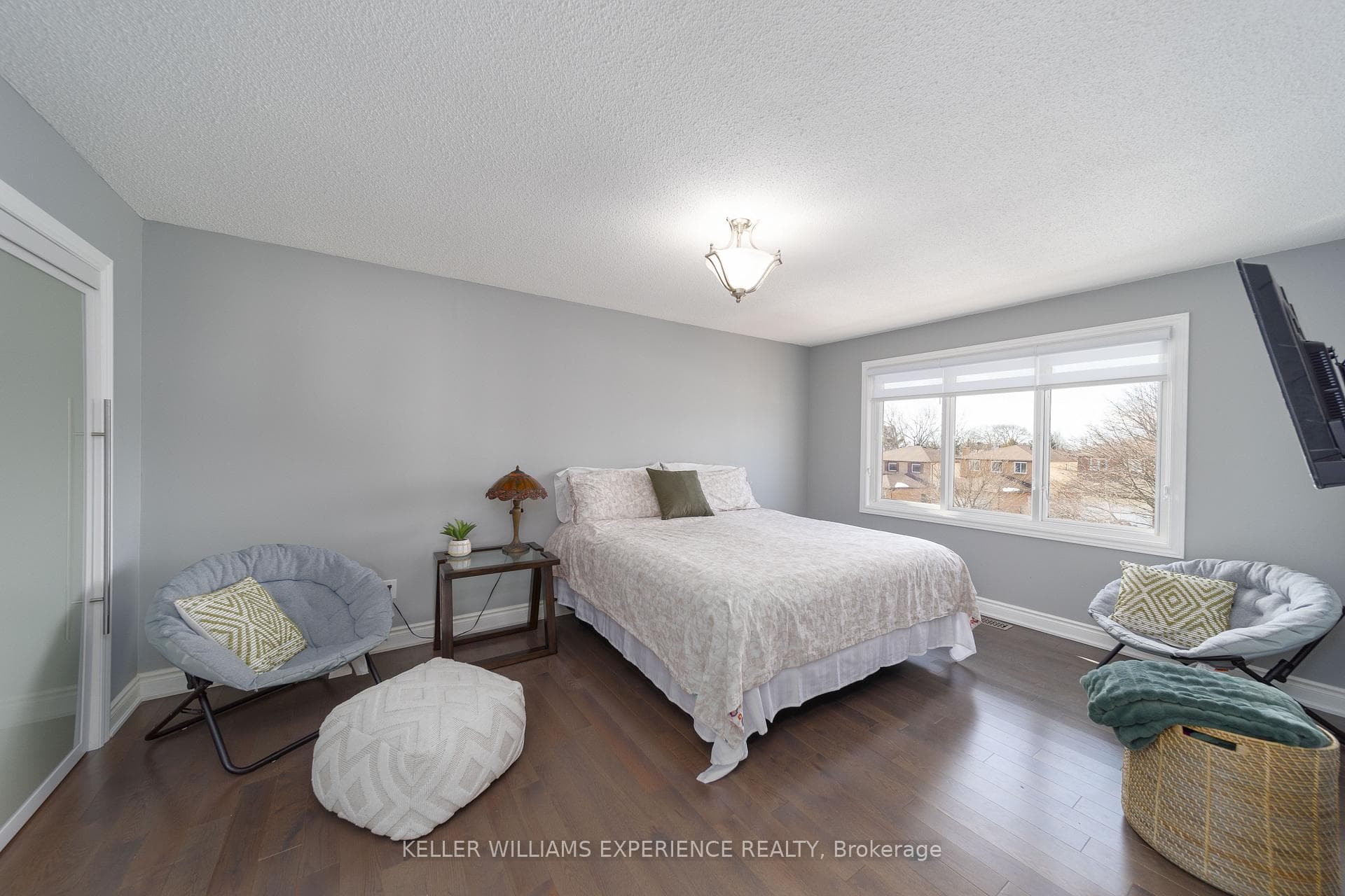 33 Orwell Crescent photo 9