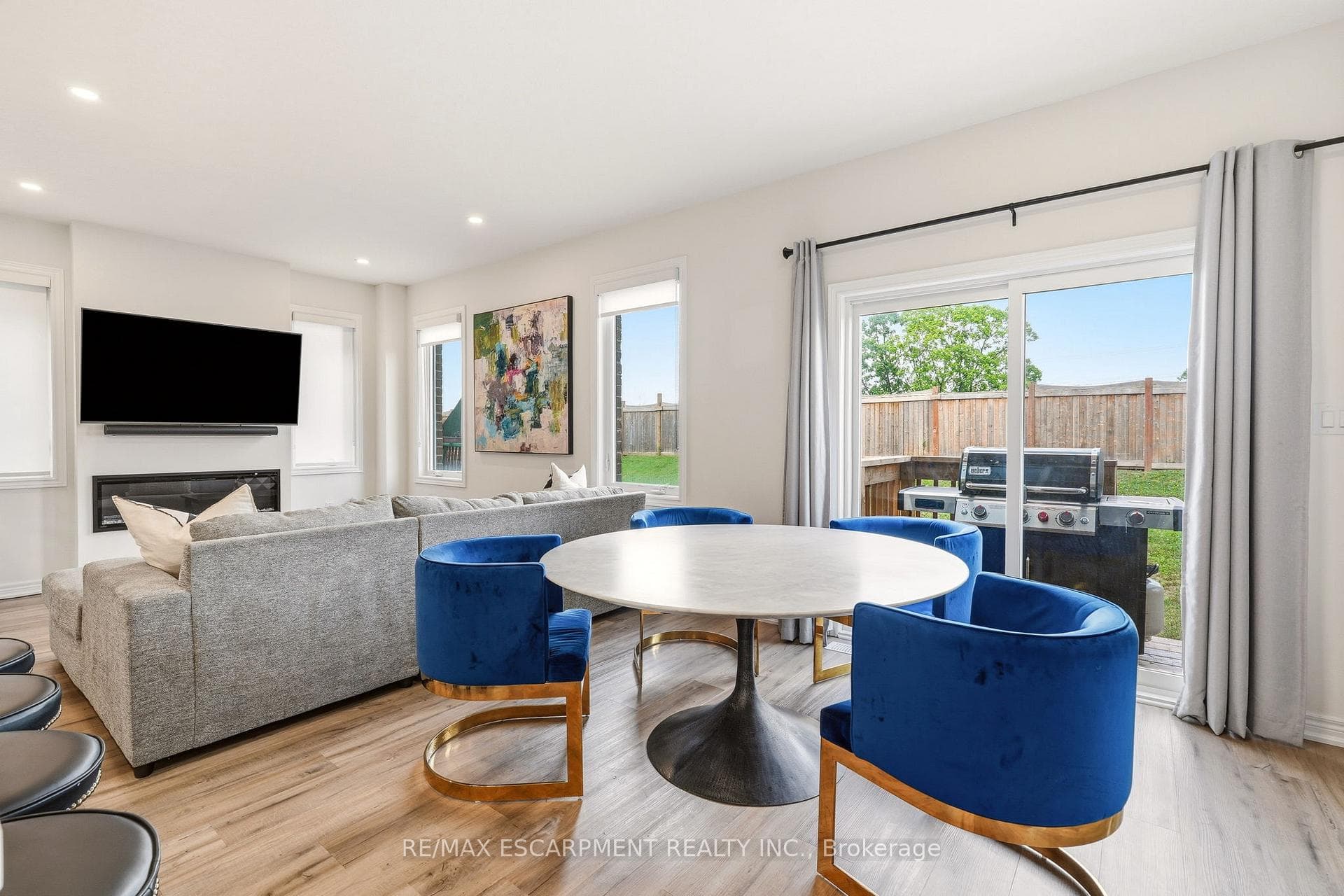 67 PINOT Crescent photo 8