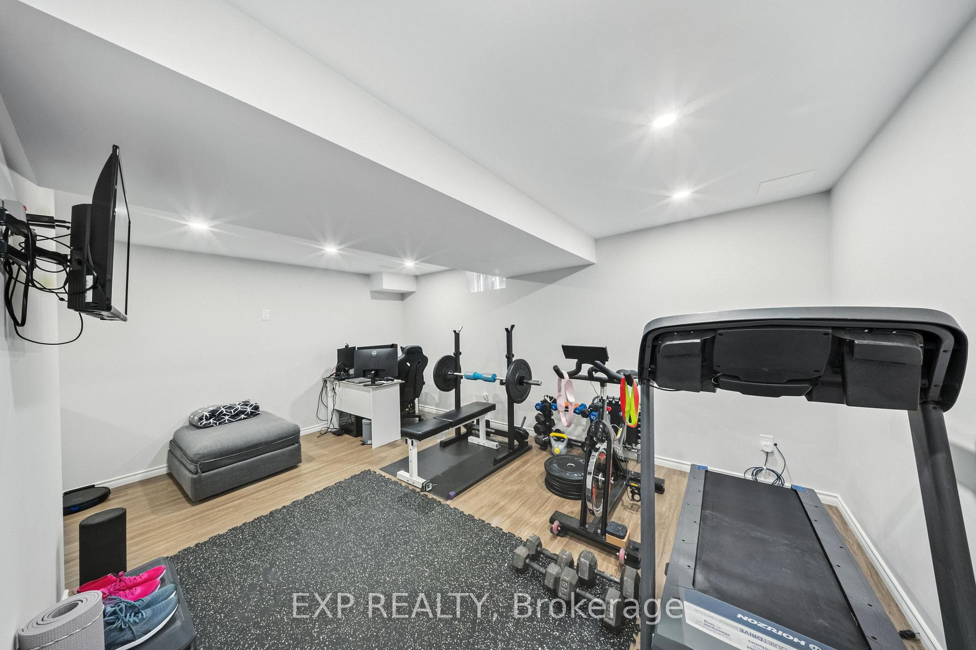 22 Madonna Drive photo 22