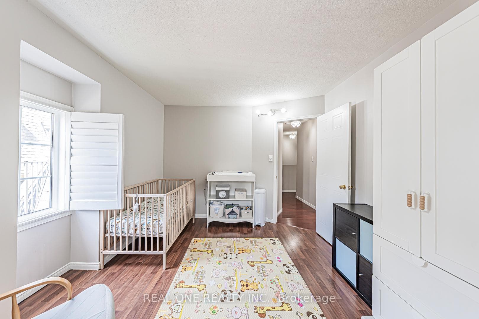 66 Sidney Belsey Crescent Unit 301 photo 39