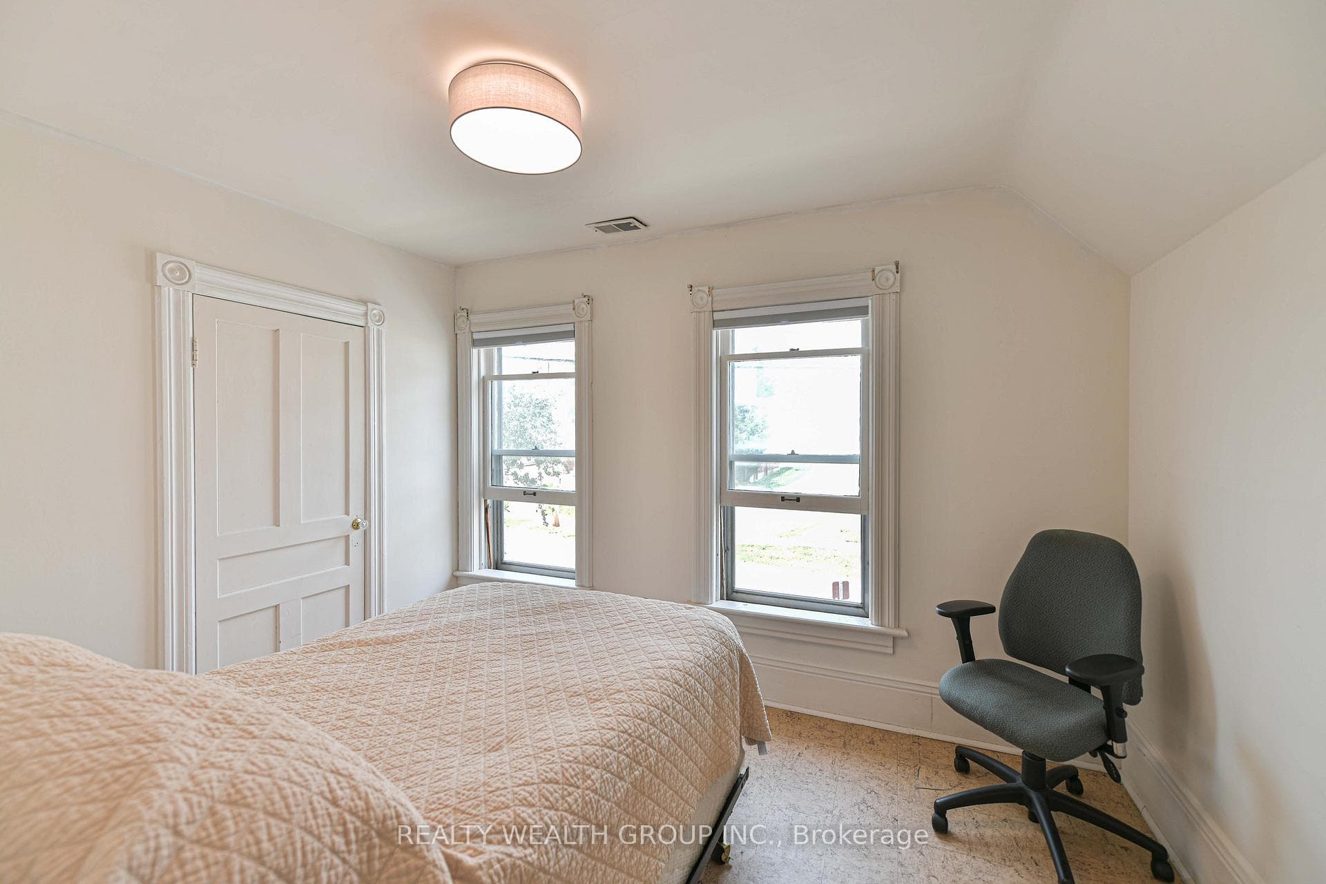 second bedroom
