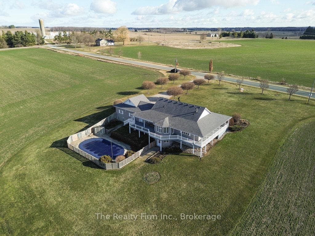 716173 18th Line photo 39