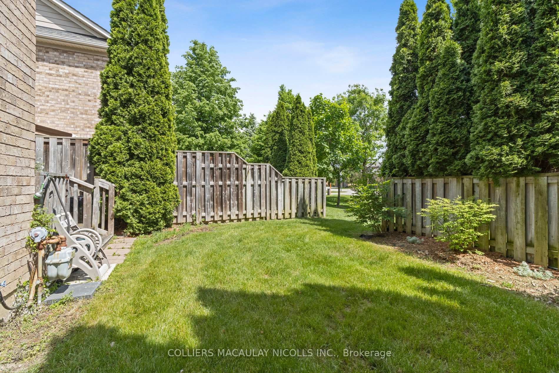 5 Longmont Way photo 31