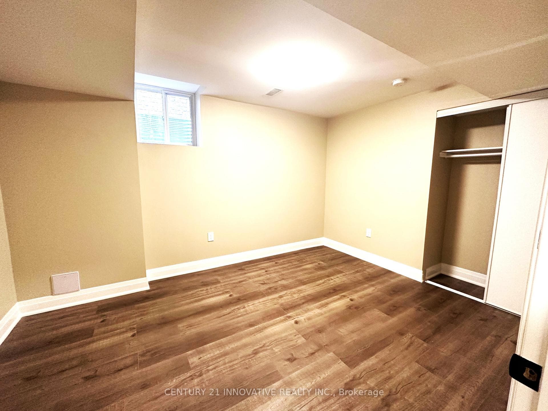 124 Hurst Drive Unit #Bsmt photo 24