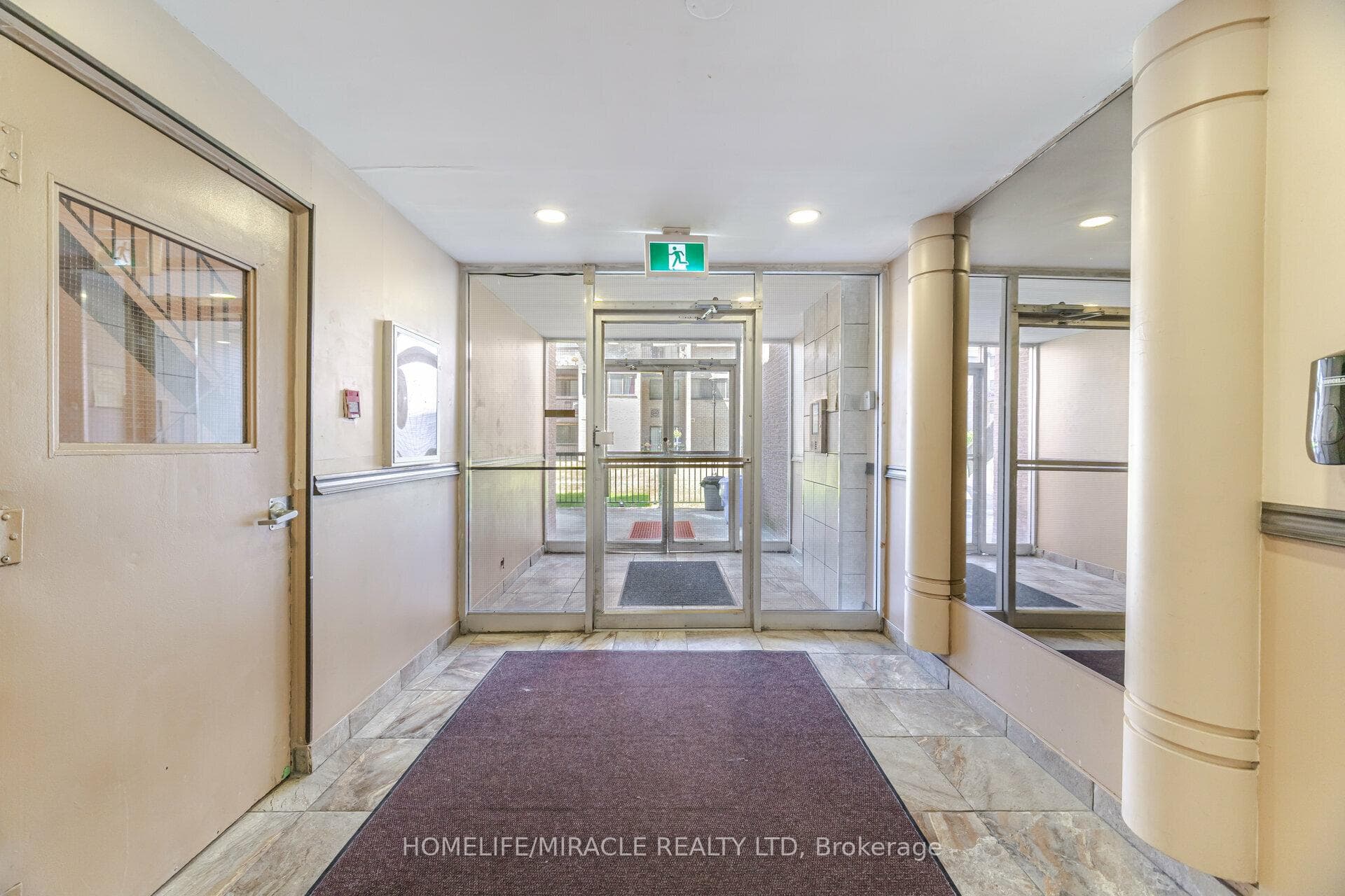 2095 Roche Court Unit 267 photo 7