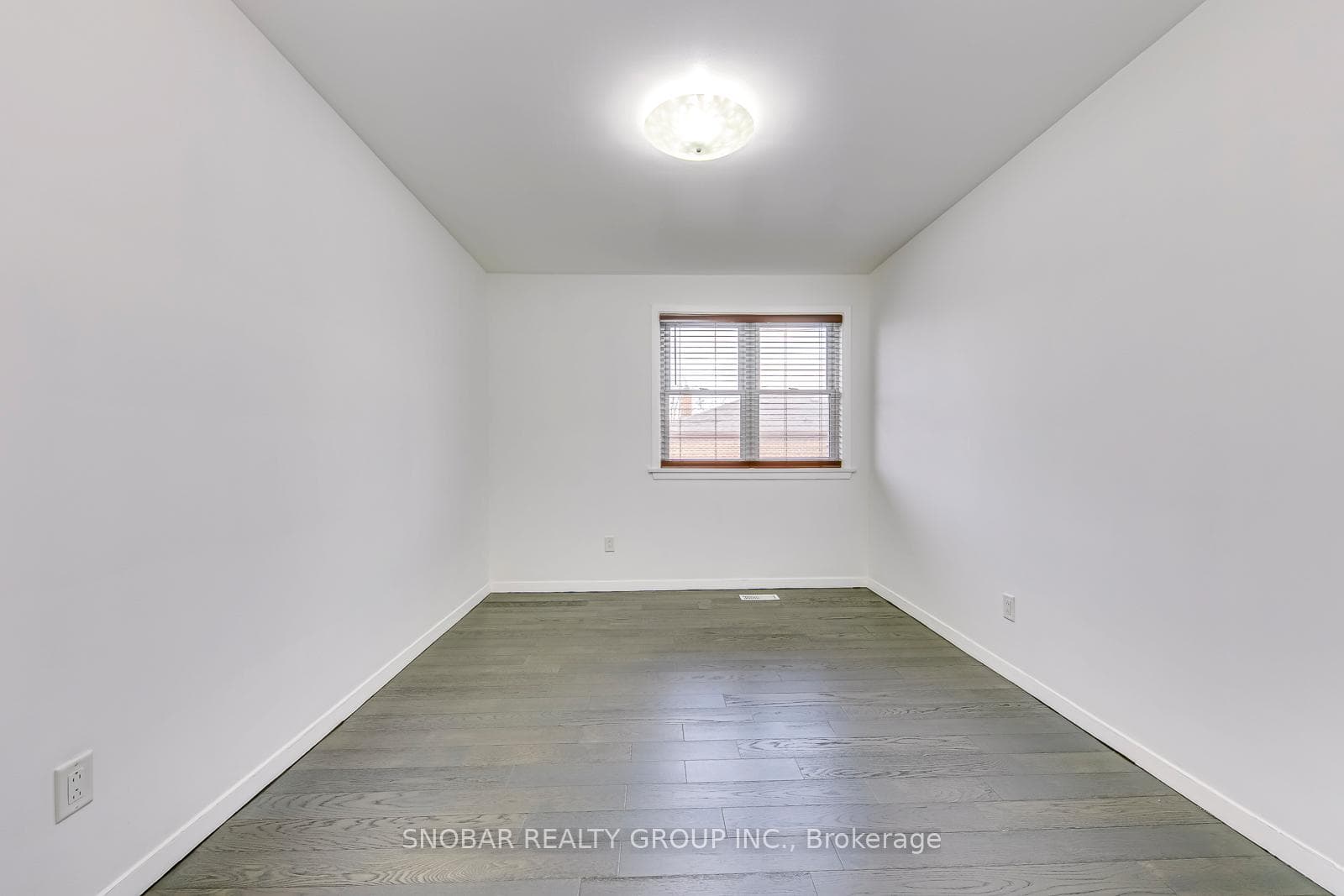 100 Shendale Drive photo 8