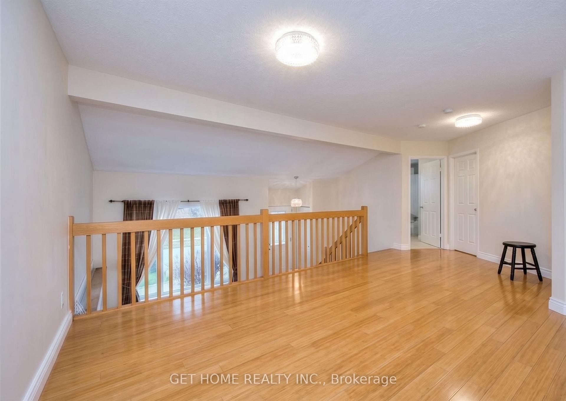 19 Oprington Drive photo 8