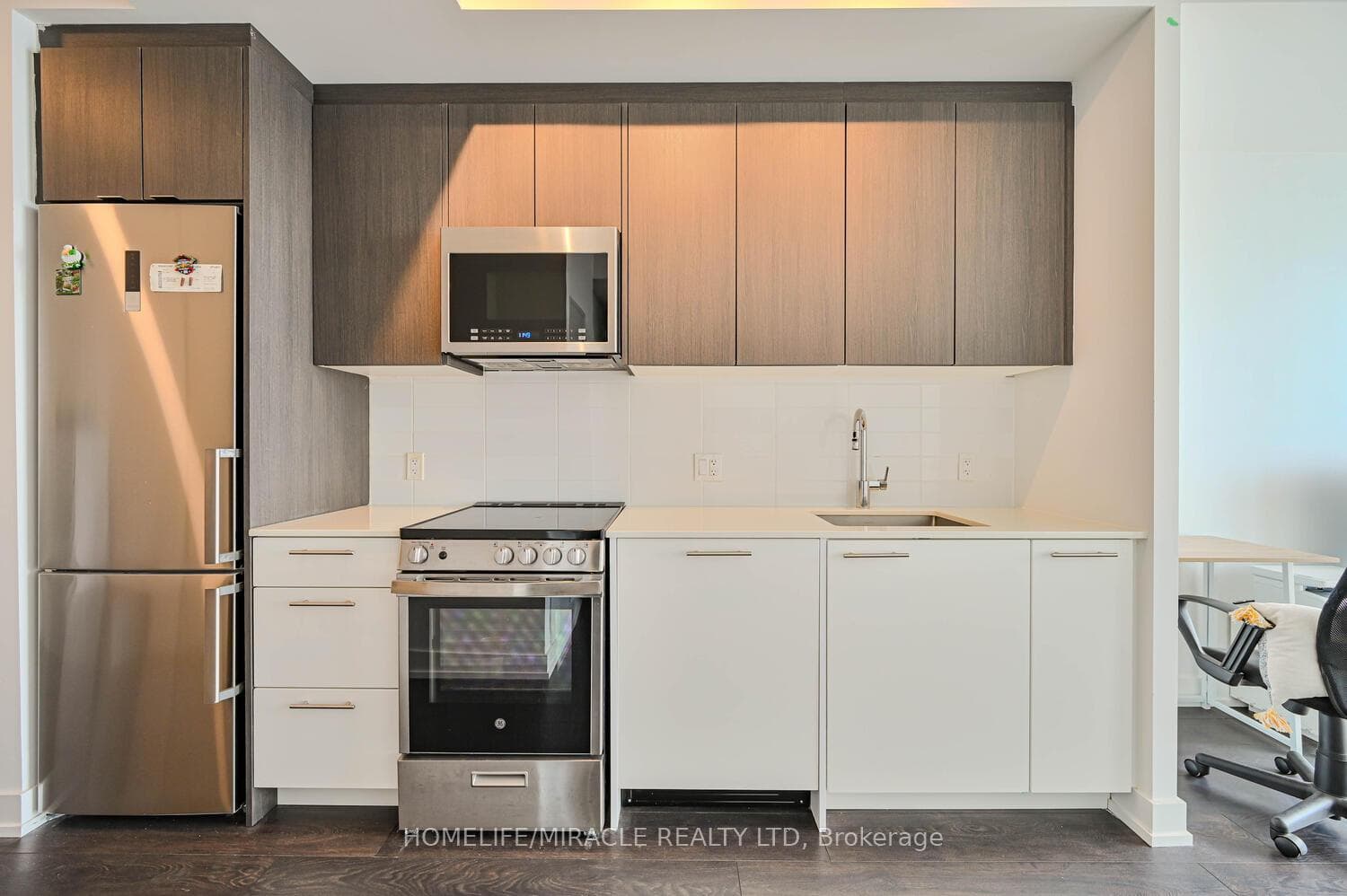 215 Veterans Drive Unit 1102 photo 10