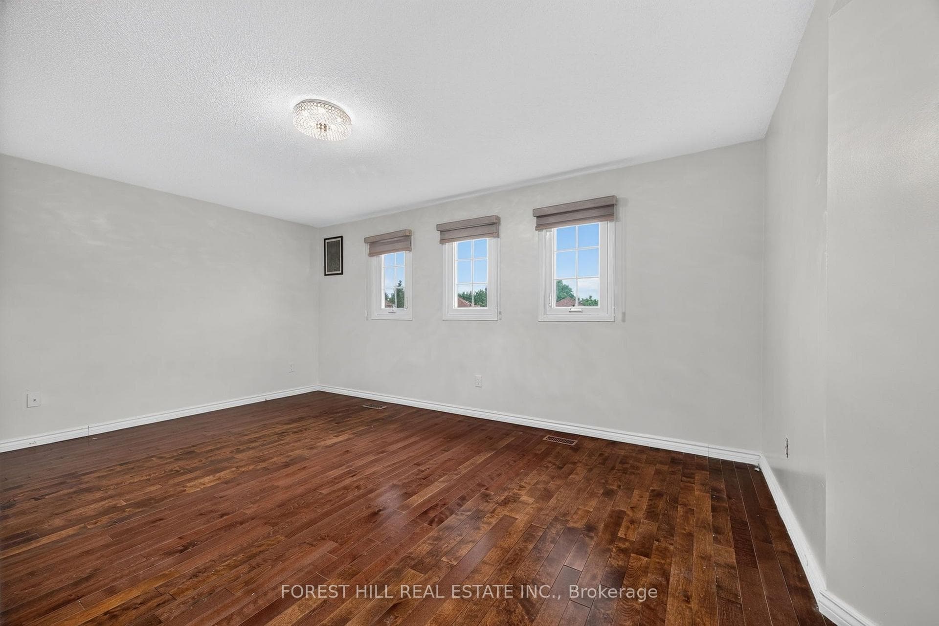 55 Castlehill Road photo 28