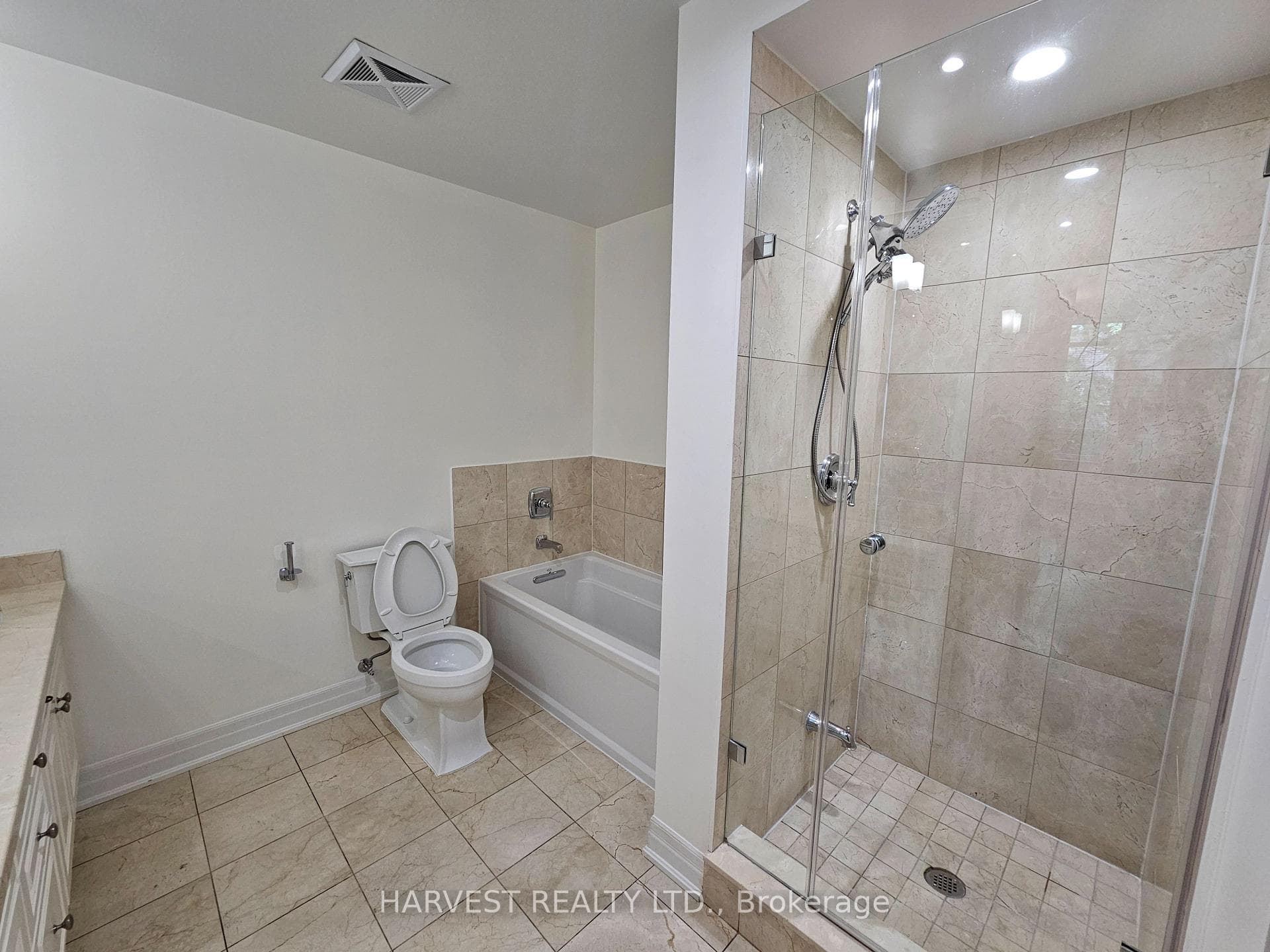 23 Rean Drive Unit 203 photo 18