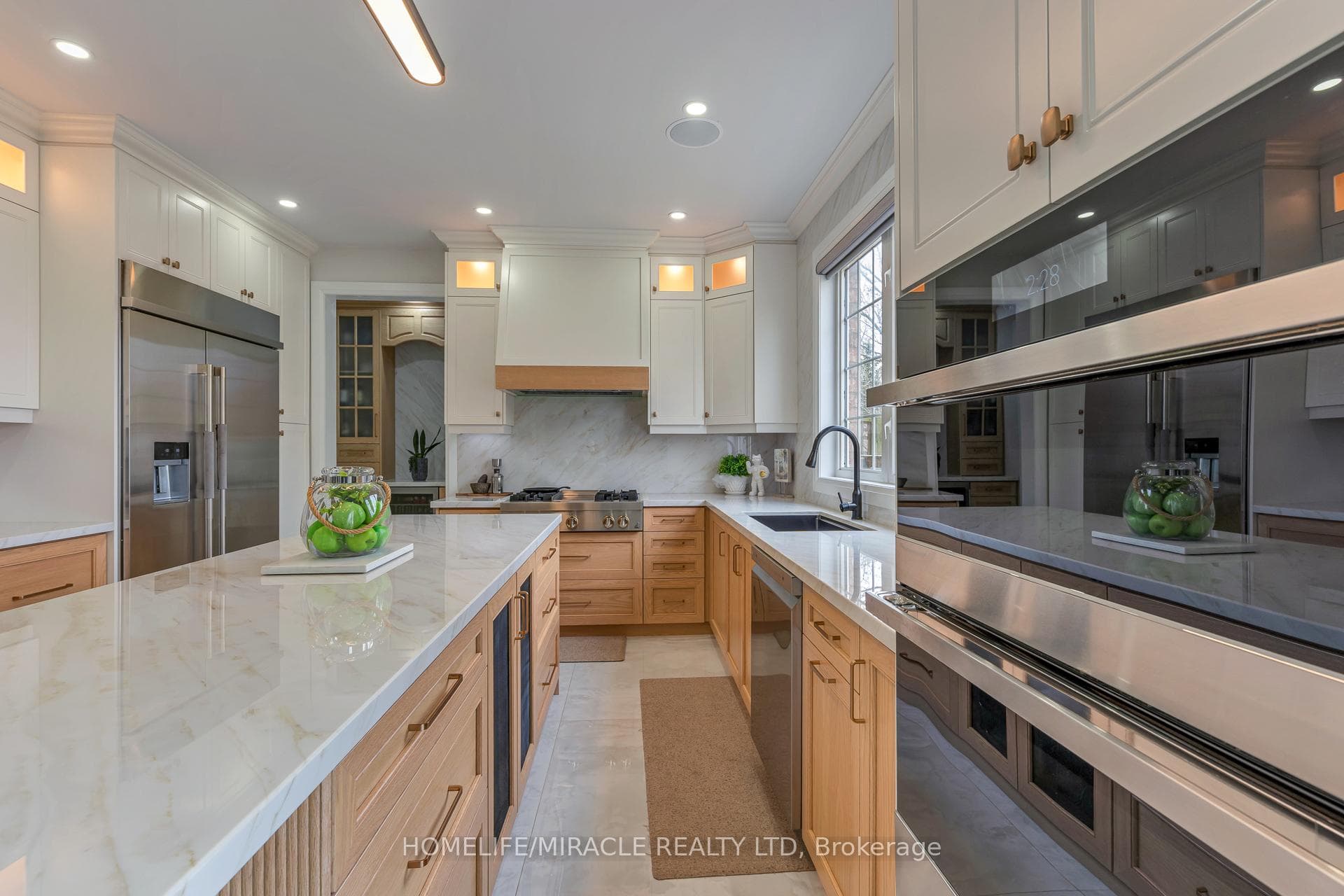 2299 Glazebrook Circle photo 30